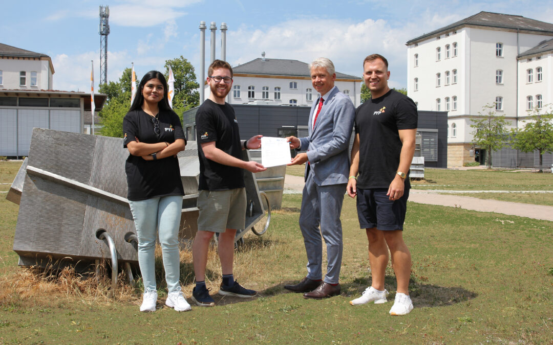 Jetzt kann die Party endlich losgehen: Gründungsteam der OTH Amberg-Weiden erhält EXIST-Gründungsstipendium